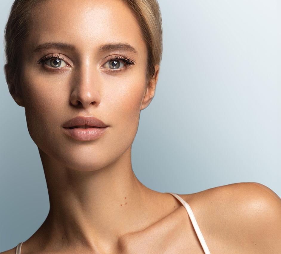 Treat first signs of ageing from face to body non-invasively.5